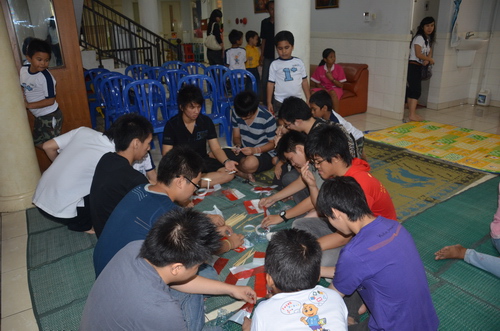 Berbagi Kebahagiaan di Panti Asuhan Mekar Lestari