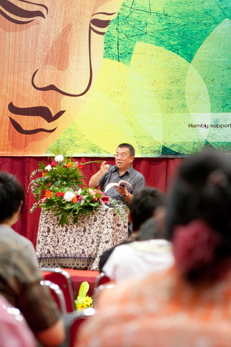 Dhamma Talk: Satipatthana dan Segala Aspek Kehidupan