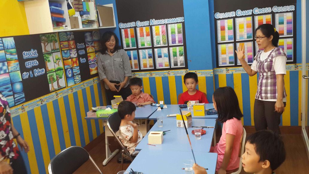 Holabar Kids - Ceria Warna-Warni